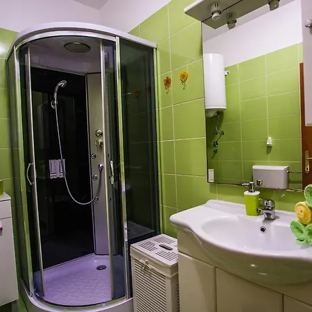 Nikolic 2 Apartment *