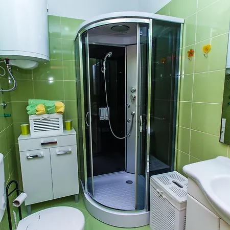 Apartment Nikolic 2 Kastela