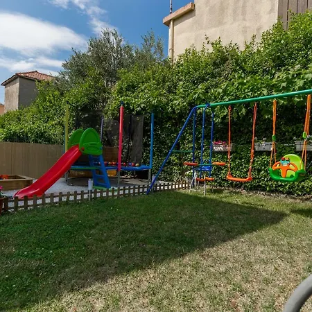 Nikolic 2 Kaštela